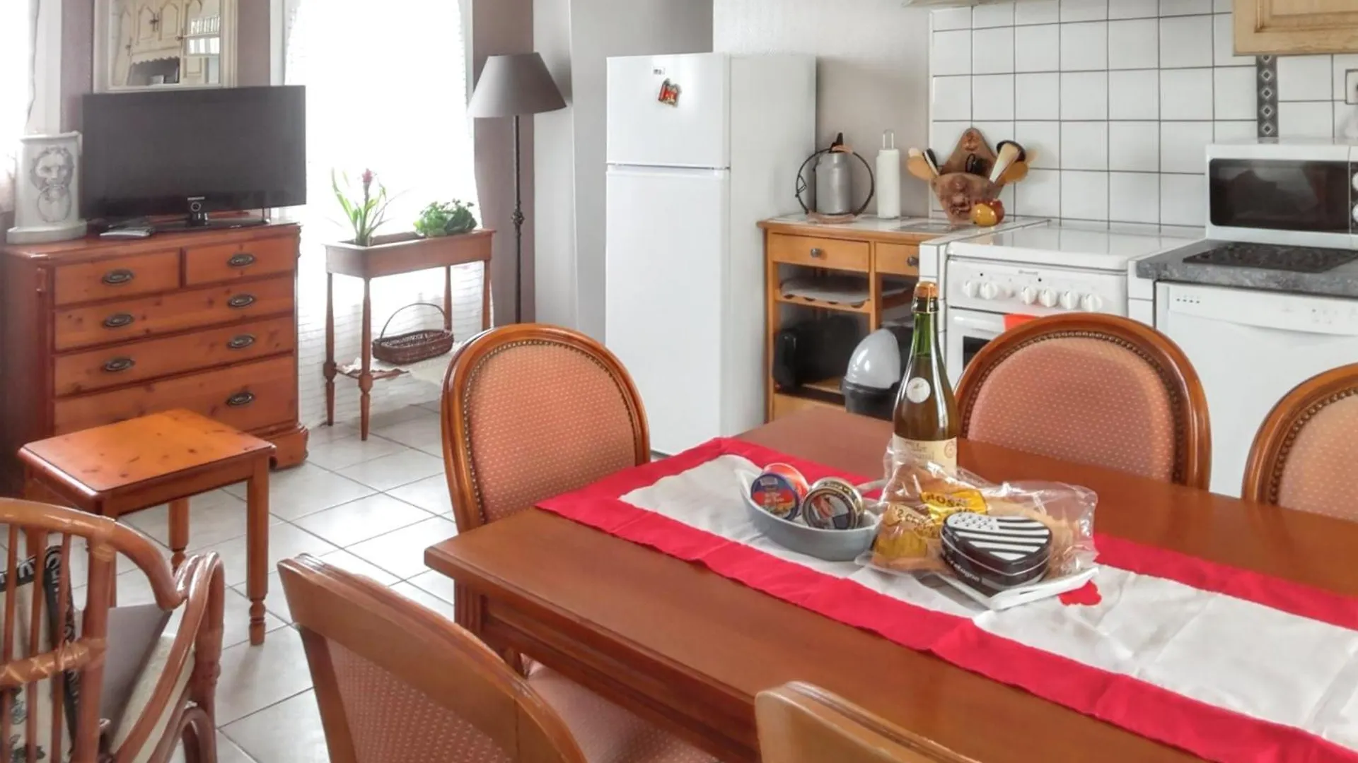 Holiday home Charmante Maison Pres De Primelin Avec Jardin Et Terrasse